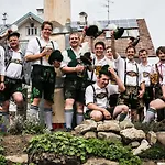 Zum Hirsch Penzion 3*