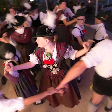 Zum Hirsch Locanda Görisried