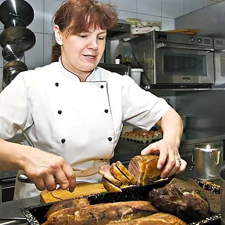 Zum Hirsch Penzion